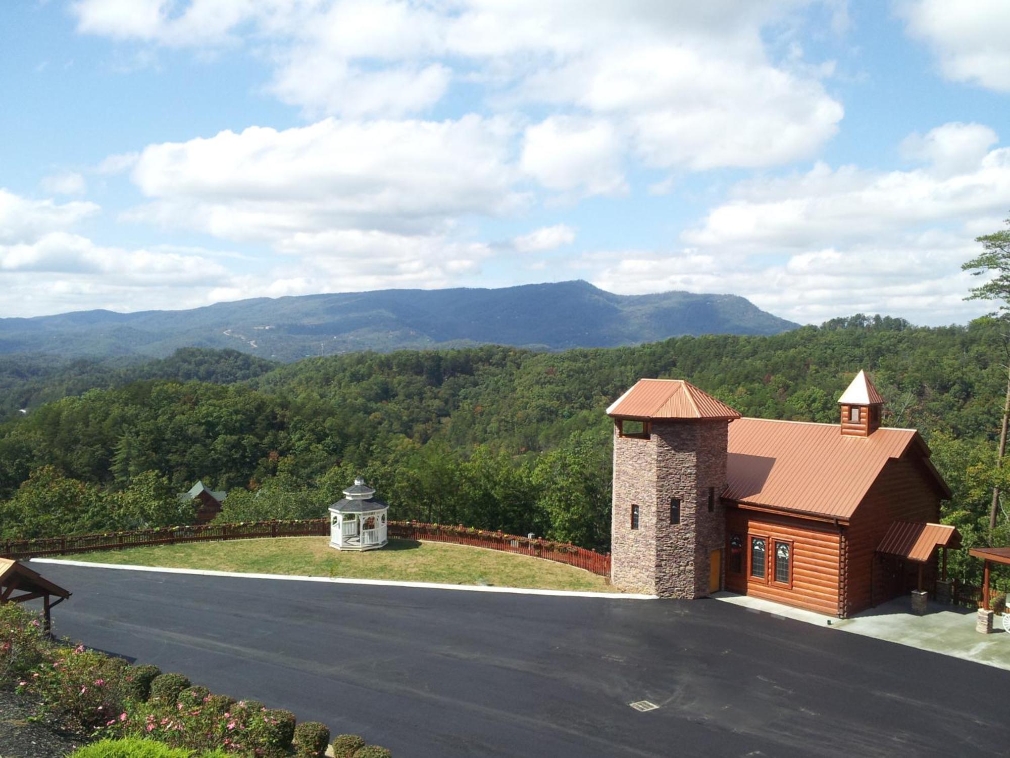 Love Shack Pigeon Forge Exterior photo